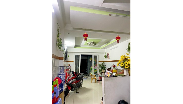 Mặt tiền hẻm 451 Phạm Thế Hiển, 4x16m, P3, Q8, chỉ 8 tỷ 5